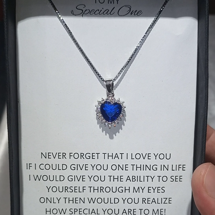 The Titanic pendant with heartfelt message