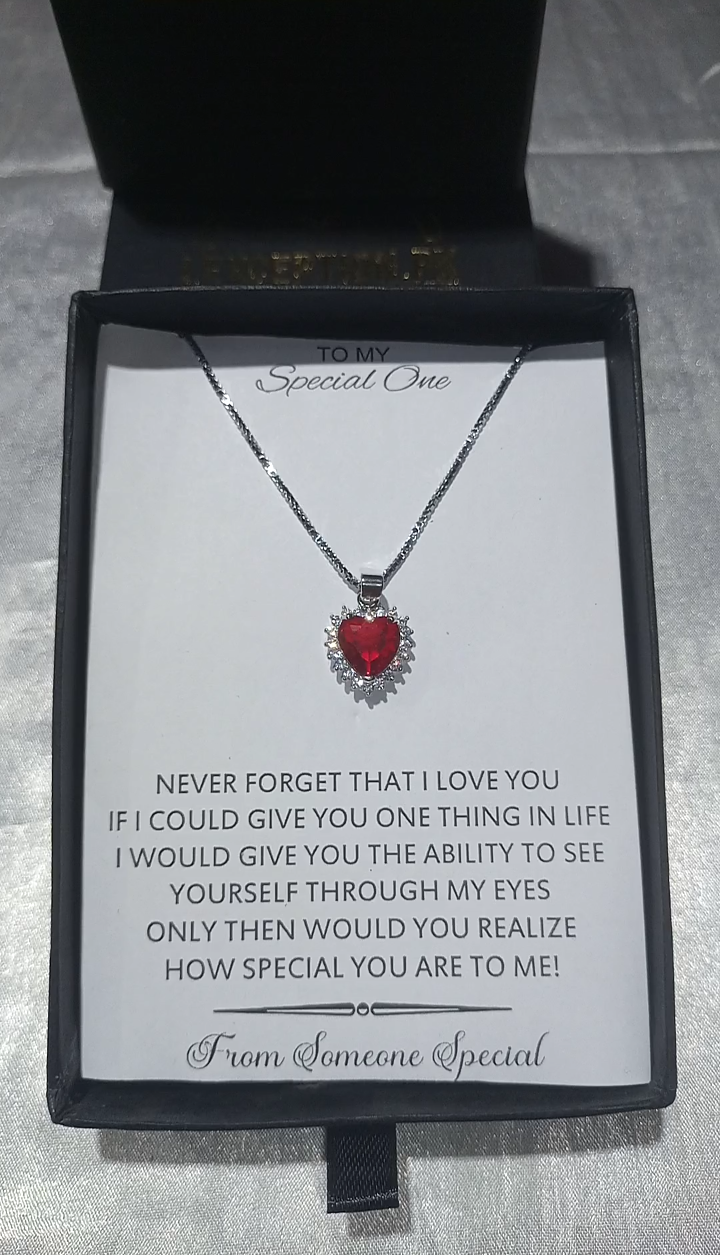 RED HEART TITANIC THEME LUXURY PENDANT WITH CHAIN AND BOX