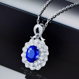 Luxury quality exclusive pendant with chain exclusive free box packaging