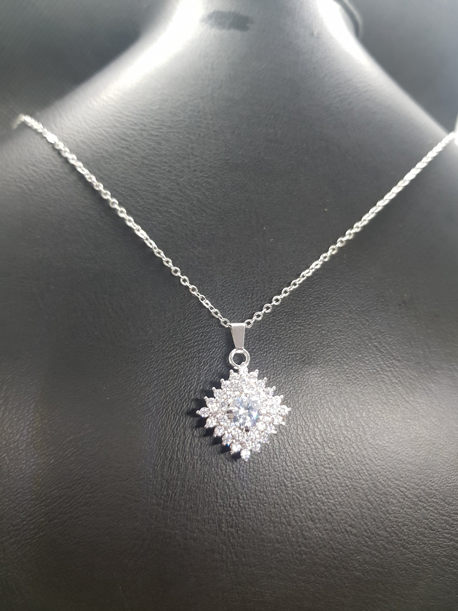 high quality rhodium plated zircon chain necklace! - Lexception