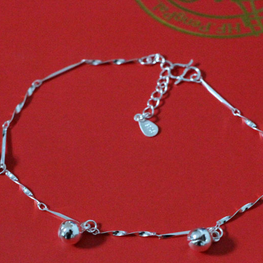 silver color anklet